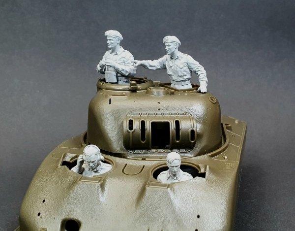 Panzer Art FI35-176 British Sherman tank crew 1/35
