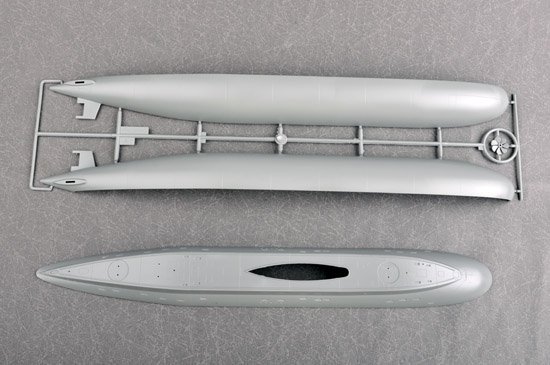 Trumpeter 05903 Russian Kilo Class Attack Submarine 1/144