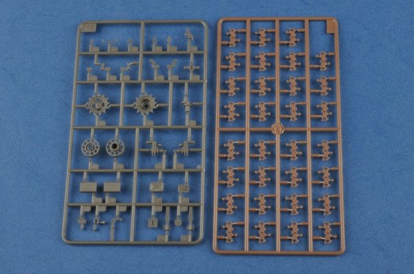 Hobby Boss 83856 IDF ACHZARIT (1:35)
