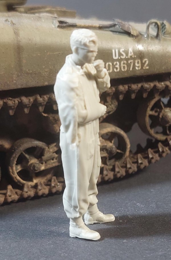 Panzer Art FI35-226 Wounded British soldier NW Europe 1/35