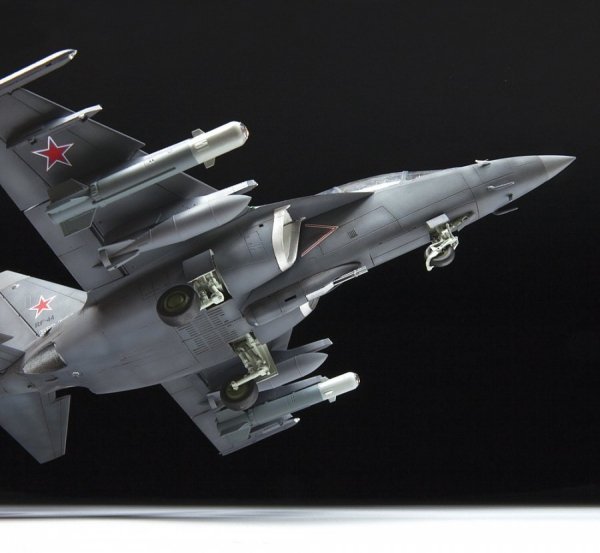 Zvezda 4818 YAK-130 &quot;MITTEN&quot; 1/48