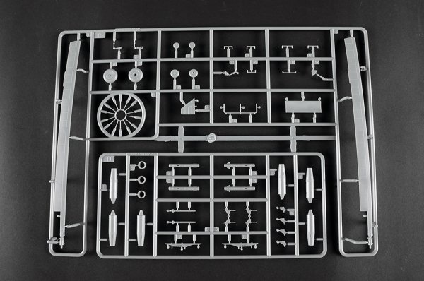 Trumpeter 05818 Mi-4AV Hound 1/48
