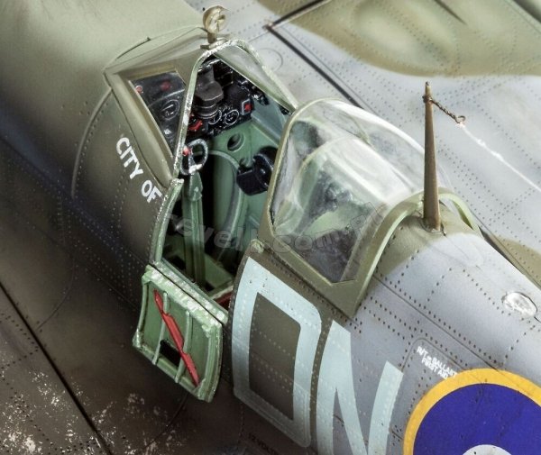 Revell 63927 Supermarine Spitfire Mk.IXc - model set 1/32