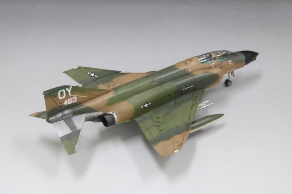 Fine Molds FP47S U.S. AIR FORCE F-4D Jet Fighter The First MiG Ace 1/72