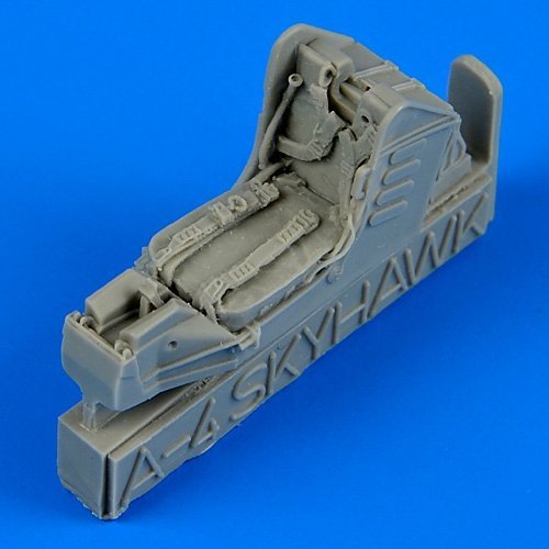 Quickboost QB72444 A-4 Skyhawk ejection seat with safety belts 1/72