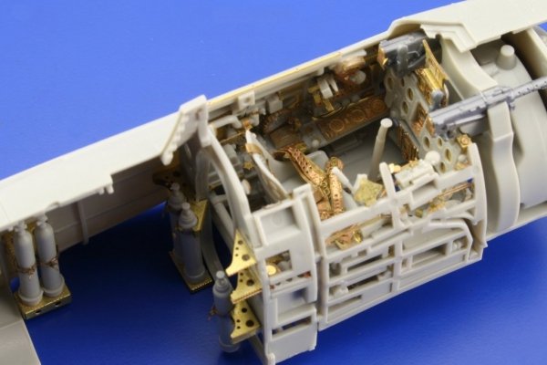 Eduard 32585 A6M2 Zero type 21 interior 1/32 Tamiya