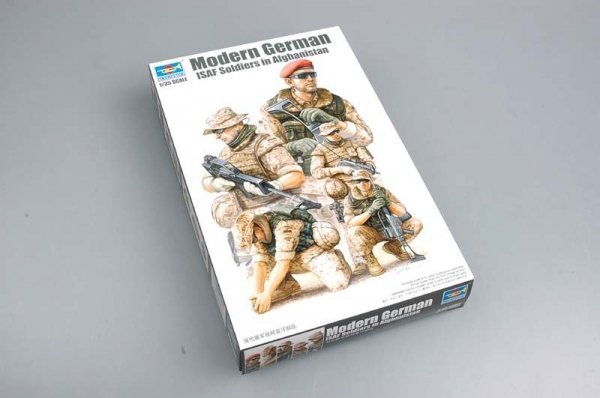 Trumpeter 00421 Modern German ISAF Soldiers in Afghanistan (1:35)