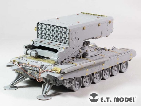 E.T. Model E35-230 Russian TOS-1A Multiple Rocket Launcher (For TRUMPETER 05582) (1:35)