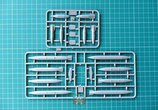 Modelsvit 72017 Sukhoi Su-17 Early version 1/72