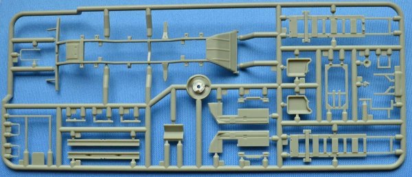 ACE 35103 0,5t Light truck 4x4 Iltis SAN w/medical mission kit 1/35