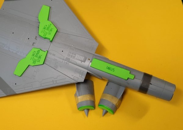 Omask 748125 Mirage 2000 wheel bay foam plugs (for Kinetic) 1/48