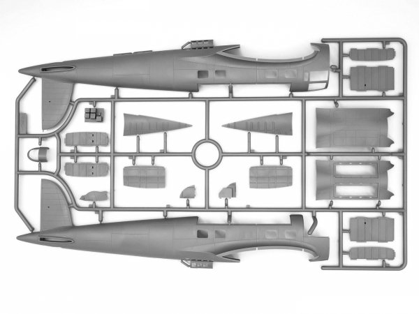 ICM DS4805 Airfield of the Luftwaffe bomber group 1/48