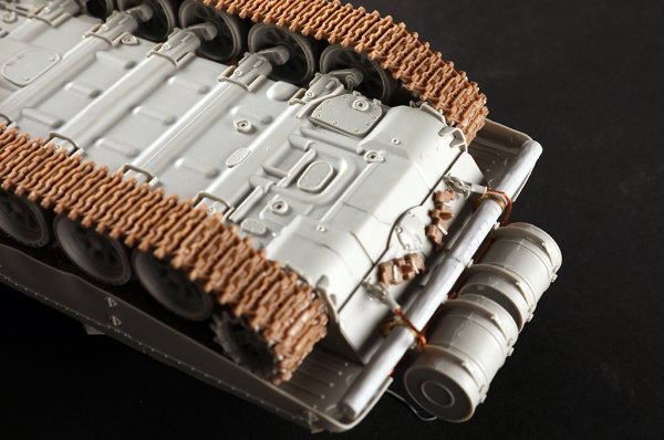 Trumpeter 09604 T-72M1 MBT 1/35