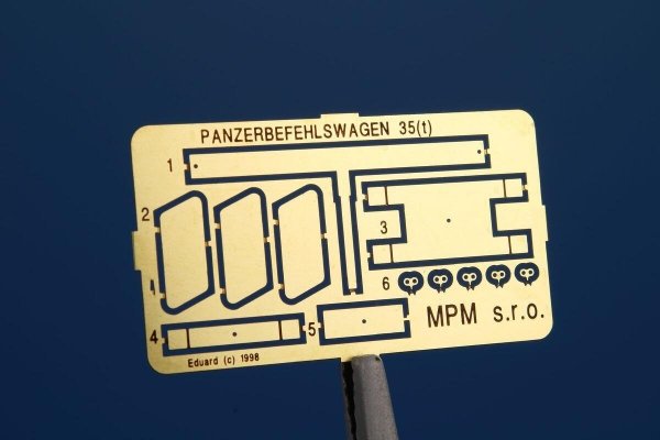 Special Armour 35008 Panzerbefehlswagen 35(t) 1/35