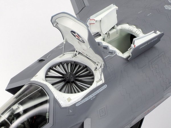 Tamiya 61125 Lockheed Martin F-35B Lightning II 1/48