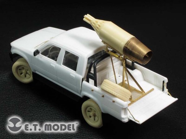 E.T. Model E35-154 Modern Pick-up with Rocket Launcher (For Meng VS-001) (1:35)