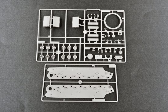 Trumpeter 09504 Soviet KV-7 (Object 227) 1:35