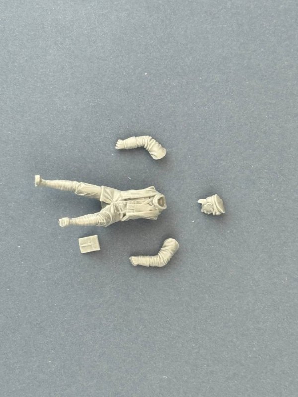 Copper State Models F32-060 German Dispatch Rider standing with a motorcycle (Motorcycle not included) 1/32