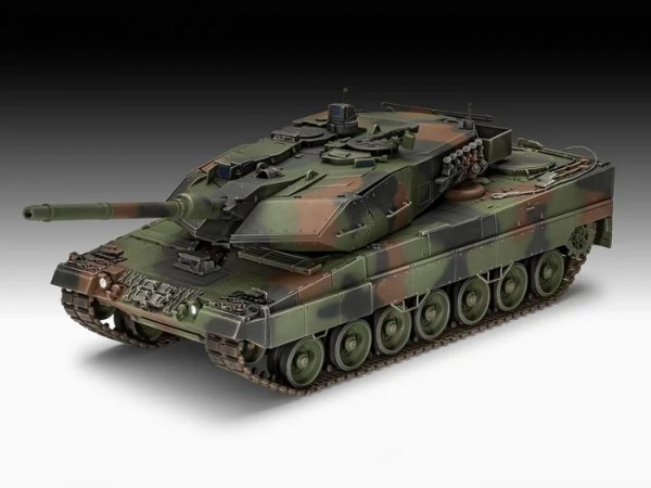 Revell 05631 70 Years Bundeswehr: Leopard 2 A6 Exclusive Edition 1/35