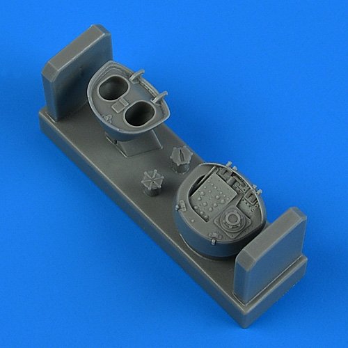 Quickboost QB49132 A-10C Thunderbolt II opened fuel access panel GWH 1/48