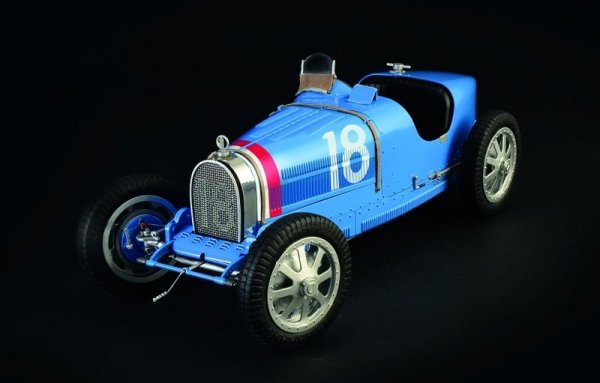 Italeri 4710 Bugatti Type 35B 1/12