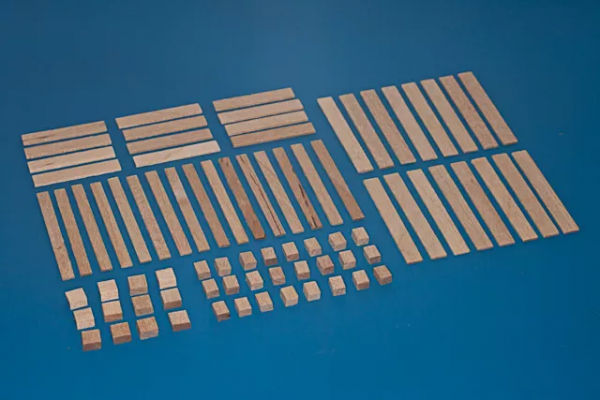 RB Model 35D30 4 x natural wood pallets self assembly kit 1/35