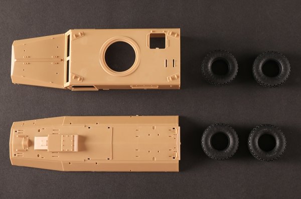 Hobby Boss 80156 COUGAR H A1 4X4 MRAP 1/35