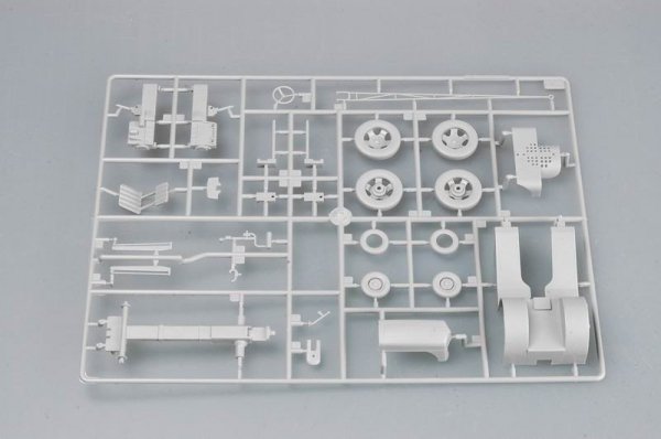 Trumpeter 02256 F6F-3 Hellcat (1:32)