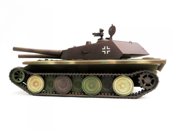 Modelcollect UA35011 Fist of war, WWII German E-60 heavy tank with twin 128mm assault guns 1/35