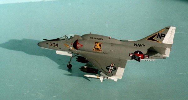 Hasegawa B9 A-4E/F Skyhawk (1:72)