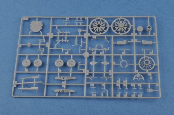 Hobby Boss 80388 F4U-4B Corsair (1:48)