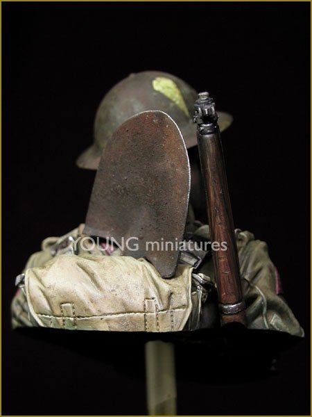 Young Miniatures YM1837 British Infantryman Somme 1916 1/10