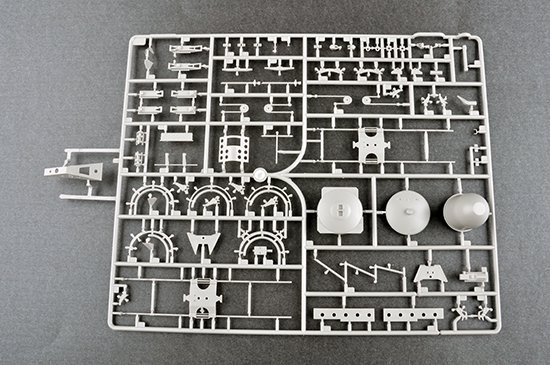 Trumpeter 09518 Russian S-300V 9A82 SAM 1/35