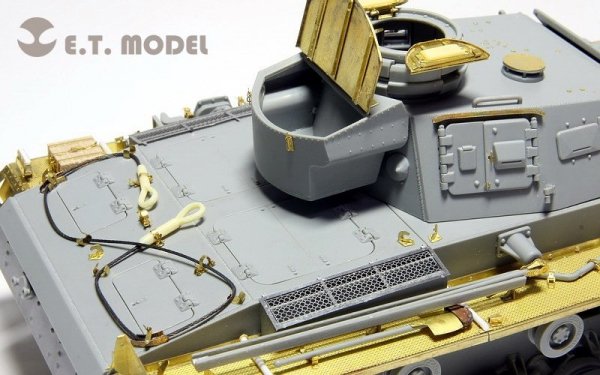 E.T. Model E35-030 WWII German Pz.Kpfw.III Ausf.J Basic (For DRAGON 6463/6394) (1:35)
