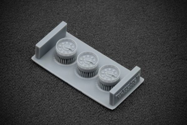 ScaleX WM 35005S GAZ-66 Sagged wheel set (for Trumpeter) 1/35