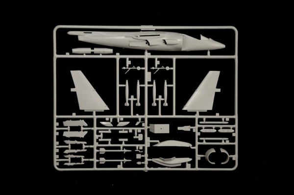 Italeri 90193 AV-8B Harrier II 1/72