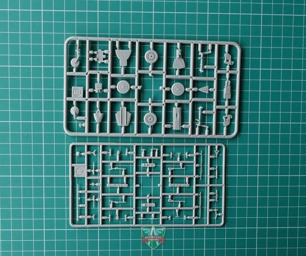 Modelsvit 72009 S-22I(Su-7IG) variable wing geometry 1/72