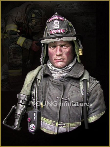 Young Miniatures YC1801 FIRE FIGHTER 1/10