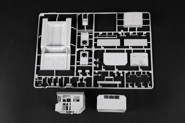 Trumpeter 01090 KZKT-74282 Heavy Tractor 1/35