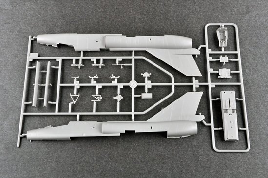 Trumpeter 01682 US F-106A Delta Dart (1:72)