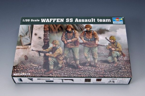 Trumpeter 00405 WAFFEN SS ASSAULT TEAM (1:35)