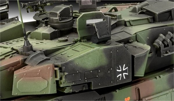 Revell 03360 Leopard 2A7A1 1/35