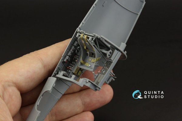 Quinta Studio QD32092 F4U-1D 3D-Printed &amp; coloured Interior on decal paper (Tamiya) 1/32