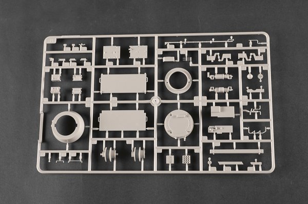 Trumpeter 01096 NASAMS(Norwegian Advanced Surface-to-Air Missile System) 1/35
