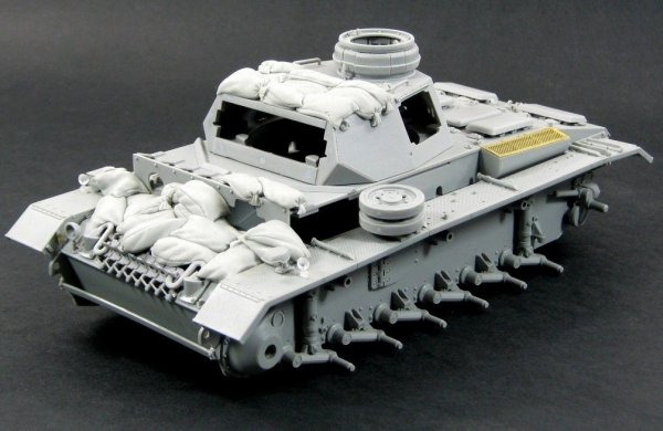 Panzer Art RE35-140 Sand armor for Panzer III (North Africa) 1/35