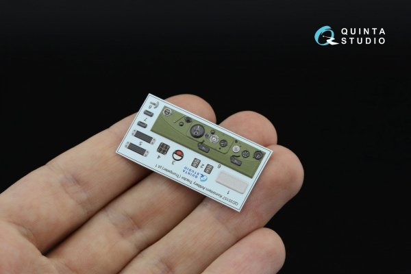 Quinta Studio QDS-35157 Komintern Artillery Tractor 3D-Printed &amp; coloured Interior on decal paper (Trumpeter) (Small version) 1/35