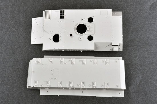Trumpeter 09523 Soviet 2K11A TEL w/9M8M Missile Krug-a SA-4 Ganef 1/35