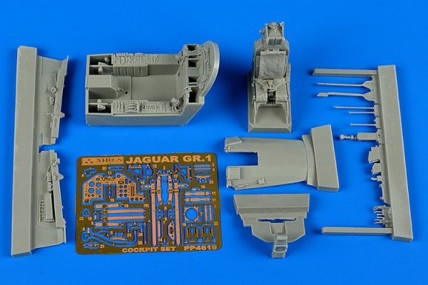 Aires 4619 Sepecat Jaguar GR.1 cockpit set 1/48 Kitty Hawk