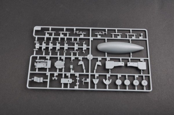 Trumpeter 02866 Supermarine Attacker F.1 Fighter  (1:48)