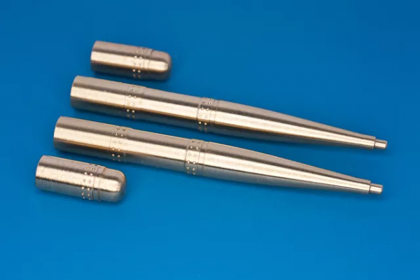 RB Model 32AB09 20mm Hispano cannons for Spitfire (wing E &amp; C) 2 x cannons &amp; 2 gaps 1/32